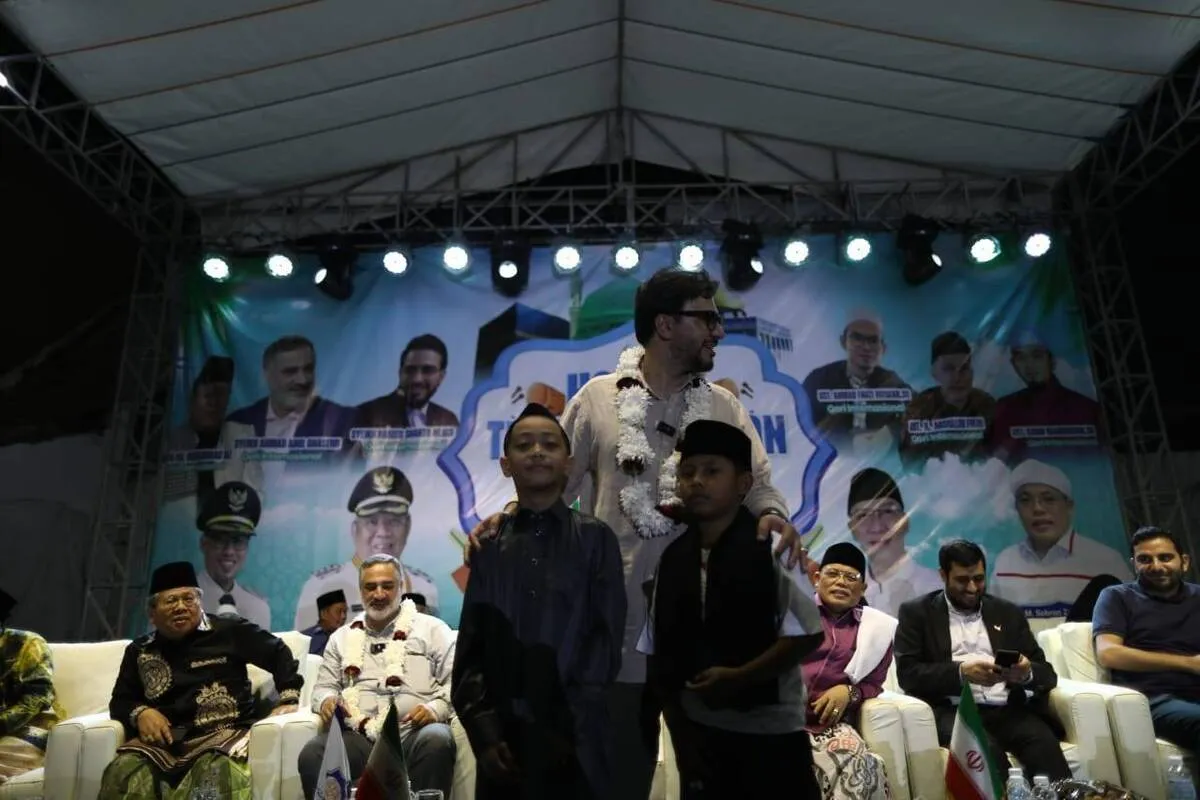 Indonesian Families Name Their Children After Iranian Qari  
