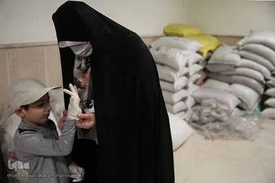 پویش کریمانه خیرین و اعضای داوطلب طرح هم نمک با هدف توزیع ۵۰۰بسته حمایتی اقلام ضروری غذایی میان خانواده های بی سرپرست و محروم تحت پوشش این موسسه در استان تهران