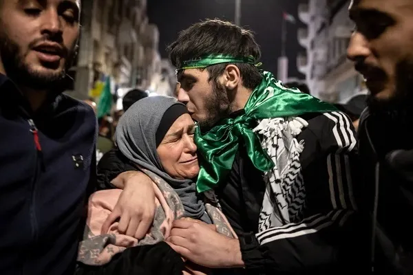 Third Batch of Palestinian Prisoners Released as Hamas Willing to Extend Truce