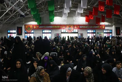 مراسم دعای عرفه در گلستان شهدای اصفهان