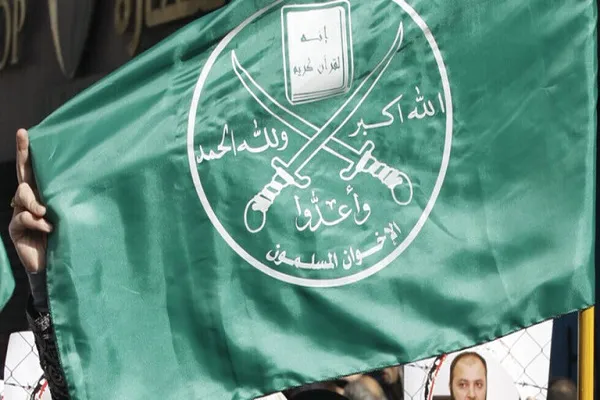 القضاء المصري يدرج 50 قيادياً من الإخوان المسلمين في قائمة الإرهاب
