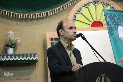 نشست تخصصی ارتقای قاریان وحافظان یزد با حضور قاری سید جواد حسینی