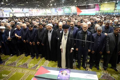 اقامه نماز بر پیکر شهید اسماعیل هنیه توسط مقام معظم رهبری