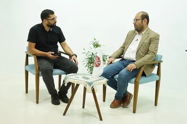 ادبیات دفاع مقدس با دستور به جایی نمی‌رسد + صوت