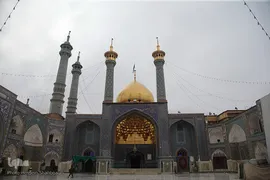 حرم نورانی کریمه حضرت معصومه(س) کریمه اهل بیت(ع) در شهر مقدس قم