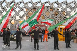 نمایش خیابانی راه ناتمام به مناسب ایام الله دهه فجر