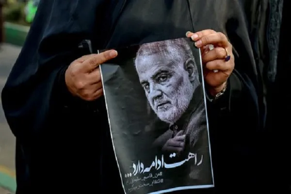بی‌شک همدلی و از خودگذشتگی شما عزم و تلاش آن شهید را در مبارزه استوارتر کرد