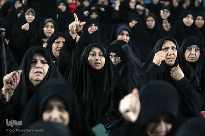 تجمع بانوان انقلابی در مصلی اهواز