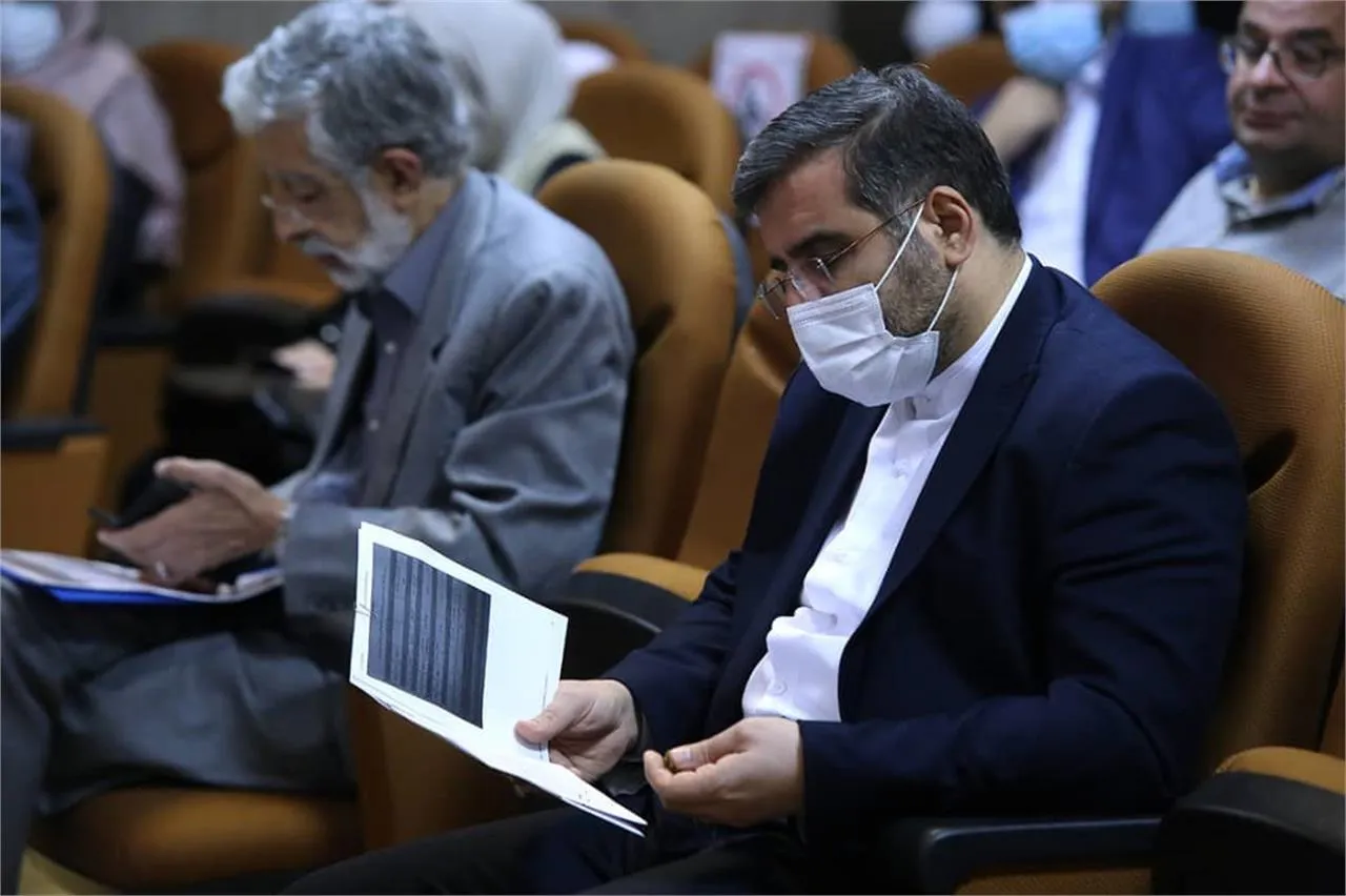 آماده گسترش طنز فاخر در جامعه هستیم