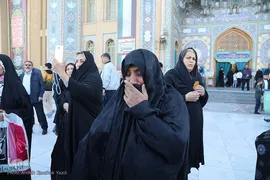 آیین تعویض پرچم گنبد آستان مسجد مقدس جمکران در آستانه ایام فاطمیه