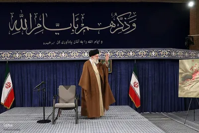 دیدار هزاران نفر از مردم قم با رهبر انقلاب