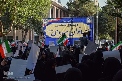 اجتماع دختران مهدوی در گذر چهارباغ اصفهان