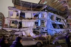 Malakas na Lindol Pinapantay ang mga Gusali, Pumatay ng Daan-daan sa Turkey, Syria