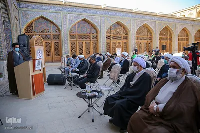 محفل انس با قران در مسجد نصیرالملک‎