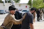 آیین «گل‌مالی» صبح عاشورا در فولادشهر اصفهان