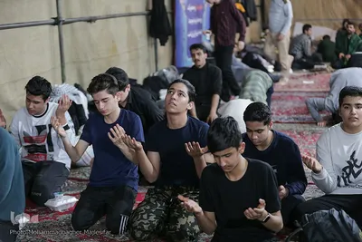 پایان سه روز بندگی و دلدادگی