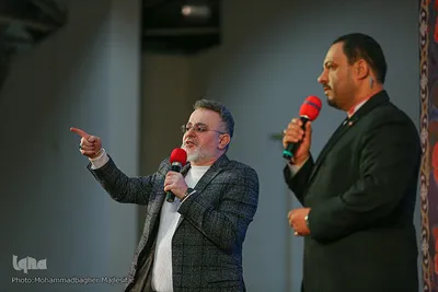 ویژه‌برنامه تحویل سال نو در گلستان شهدای اصفهان