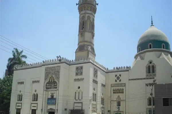 مصر: خطيب مسجد فاطمة الزهراء(س) يكشف عن الآيات الكونية في القرآن