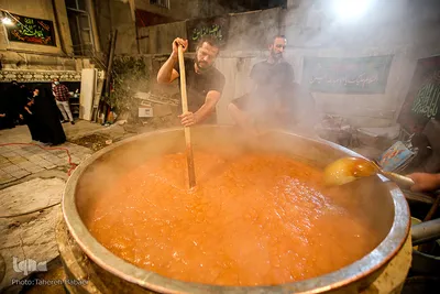 آیین پخت سمنو در شب شهادت امام حسن مجتبی (ع)