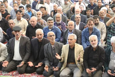 لحظه تحویل سال ۱۴۰۴ در حرم حضرت شاهچراغ (ع)