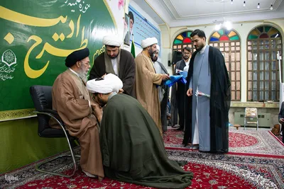 مراسم عمامه‌گذاری طلاب حوزه علمیه اصفهان