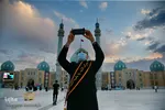 Fahne auf Kuppel der Dschamkarān-Moschee durch eine schwarze Trauerflagge ersetzt