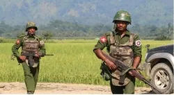 মিয়ানমার সেনাবাহিনীর হামলায় ৩২ নারী ও শিশু নিহত