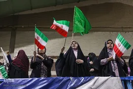 اجتماع بزرگ دختران انقلاب