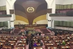 امریکا د افغانستان د حکومت د نسکورولو هڅه کوي