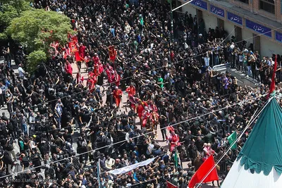 عزاداری عاشورا در چهارراه گلوبندک