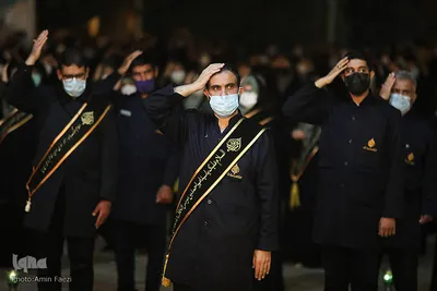 لاله گردانی شام غریبان در حرم مطهر شاهچراغ(ع)