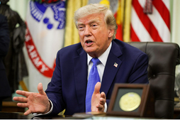 US President Escalates Anti-Muslim Rhetoric