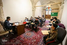 افراشته فیروزه‌ای؛ مسجد معیرالممالک به قدمت تاریخ تهران