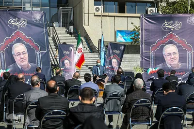 وداع با پیکر شهید مدافع سلامت، دکتر محمد زارع جوشقانی