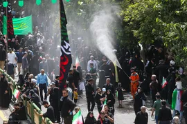 تشییع پیکر ۶۰ شهید اقتدار در تهران