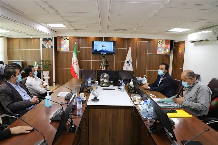 تلاش برای راه‌اندازی مرکز 24 ساعته واکسیناسیون در شیراز / تقدیم شهیدی دیگر در راه سلامت