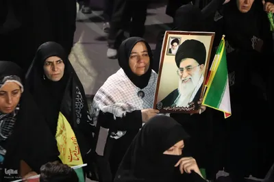 همزمان با ایام تشییع آقای شهید ایران 