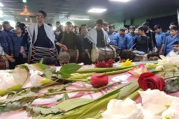 تشییع شهدای گمنام در 13 مدرسه و 9 مسجد اراک