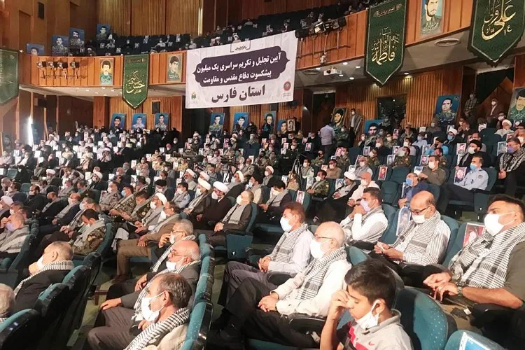 رزمندگان و پیشكسوتان جهاد و شهادت فارس تجلیل شدند