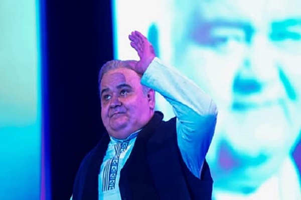 آماده انتشار برای چهارشنبه 7 مرداد///// اکبر عبدی؛ قله‌نشینی ایمان در سینمای طنز