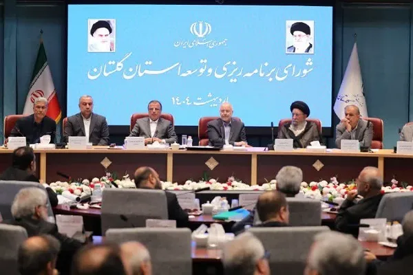 جنگ اقتصادی نیازمند روحیه دفاع مقدس است