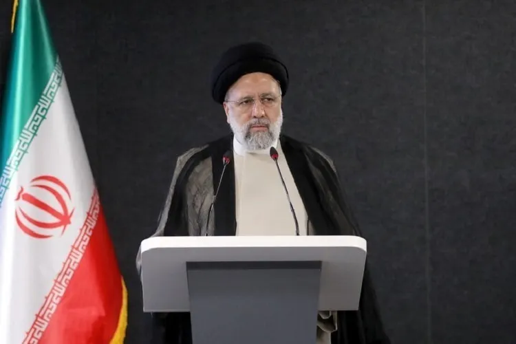 انتقاد رئیس جمهور از عدم آزادسازی زمین برخی مؤسسات فرهنگی در قم