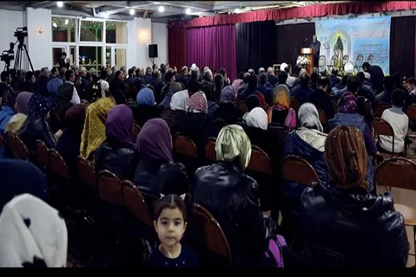 شعرخوانی شاعر ایرانی در جشن نیمه شعبان مسکو
