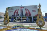 رونمایی از دیوارنگاره «باید برخاست» در میدان مرکزی شیراز