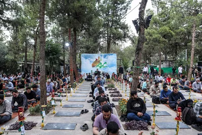 مراسم پرفیض دعای عرفه در گلزار شهدا تهران