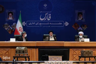 جلسه شورای اداری و نشست خبری رئیس جمهور در شیراز‎‎
