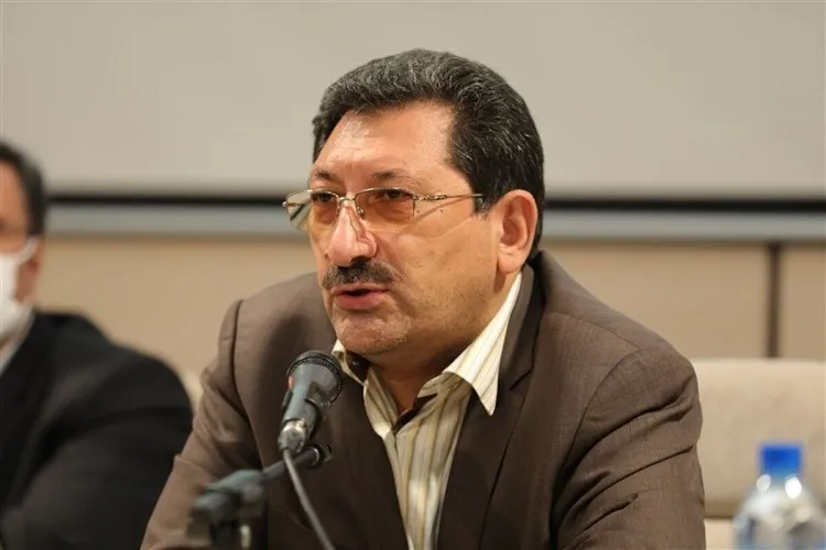 نخبگان بسیجی به دولت برای مردمی‌سازی اقتصاد کمک کنند