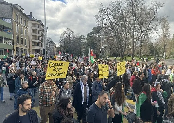 İsviçre'de binlerce kişi 