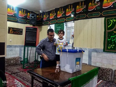 حضور حماسه ای ملایری‌ها در پای صندوق‌های رای‎