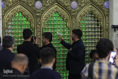 غبارروبی مضجع شریف حضرت معصومه(س) با حضور خبرنگاران